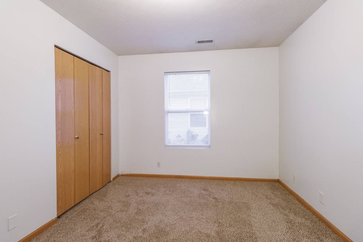 Apartment for rent at 600-602 Lamont, Lincoln, NE 68521