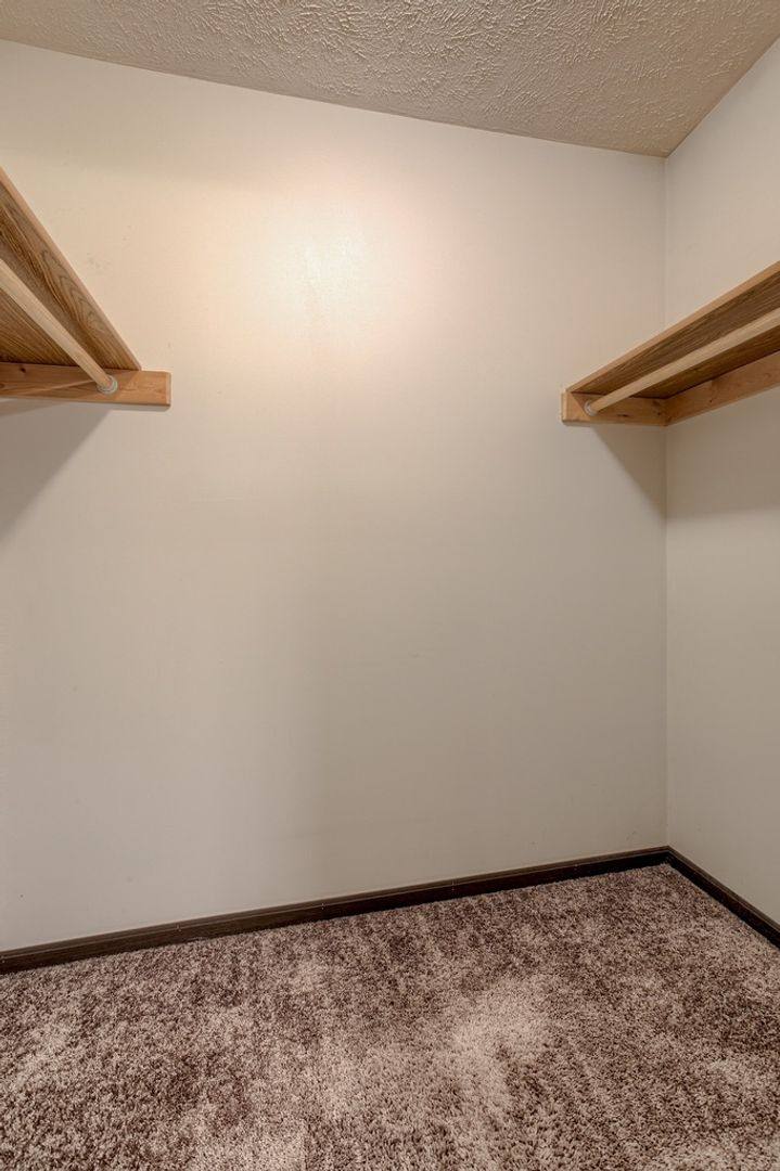 Apartment for rent at 2644-48 W Timberlake Dr, Lincoln, NE 68522