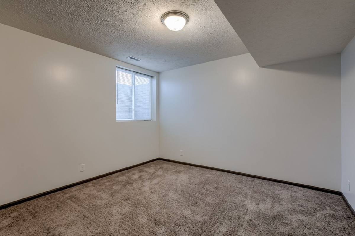 Apartment for rent at 2644-48 W Timberlake Dr, Lincoln, NE 68522