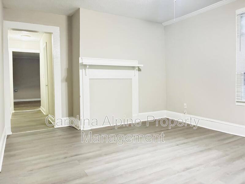 House for rent at 514 S Maple St, Dallas, NC 28034