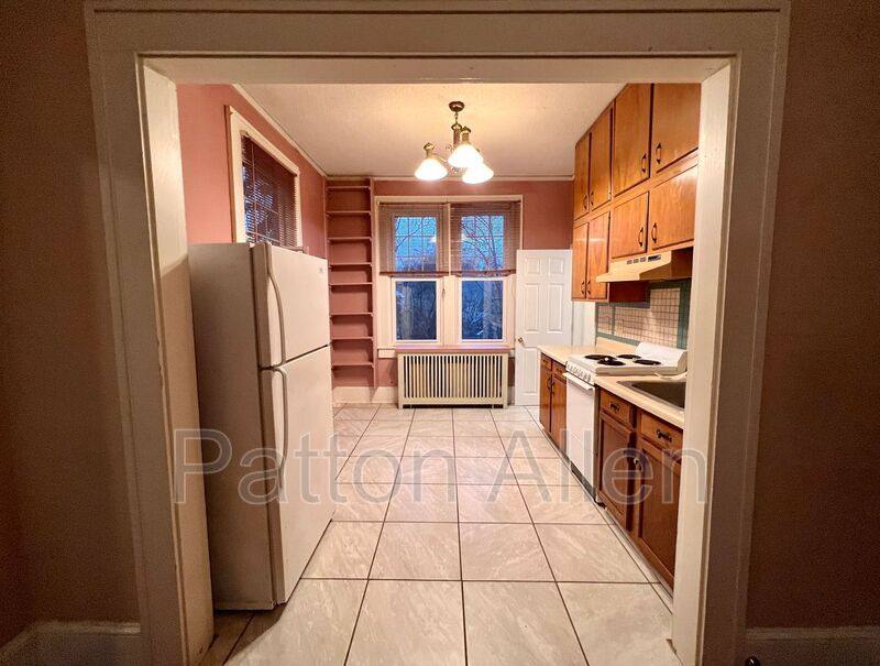 Apartment for rent at 130 Edwin Place #1, Asheville, NC 28801