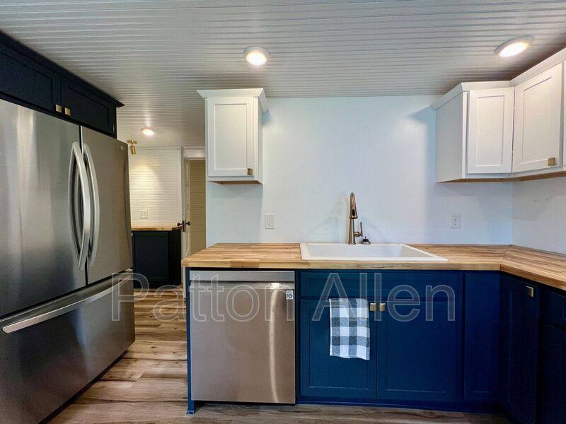 Apartment for rent at 20 Rector St #20A, Asheville, NC 28801