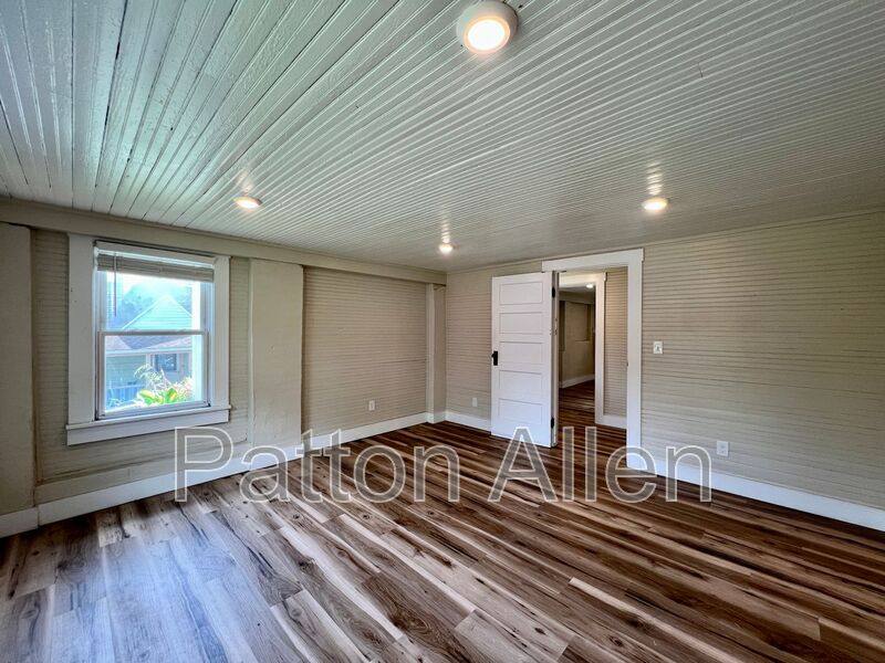 Apartment for rent at 20 Rector St #20A, Asheville, NC 28801