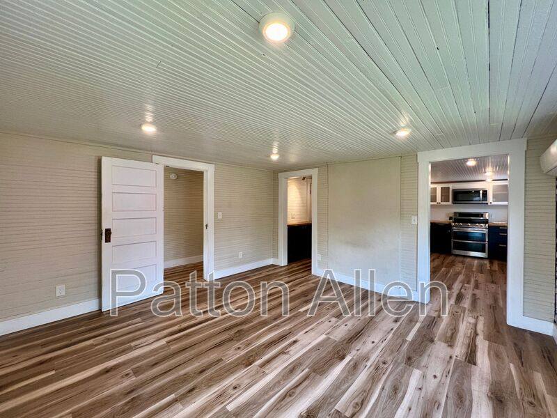 Apartment for rent at 20 Rector St #20A, Asheville, NC 28801