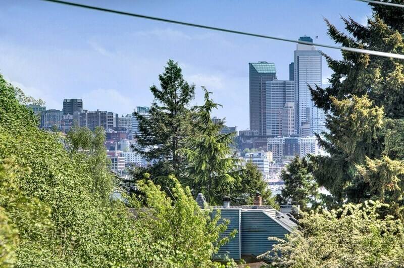 Townhouse for rent at 3806 Interlake Ave N #A, Seattle, WA 98103