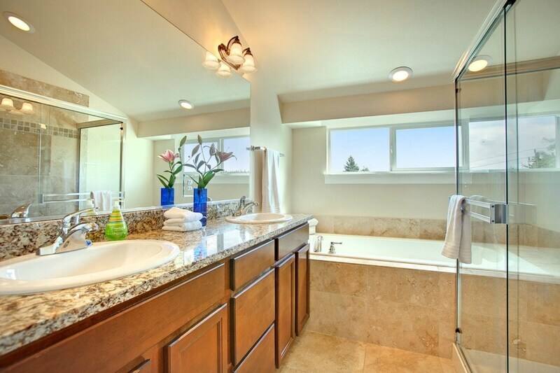 Townhouse for rent at 3806 Interlake Ave N #A, Seattle, WA 98103