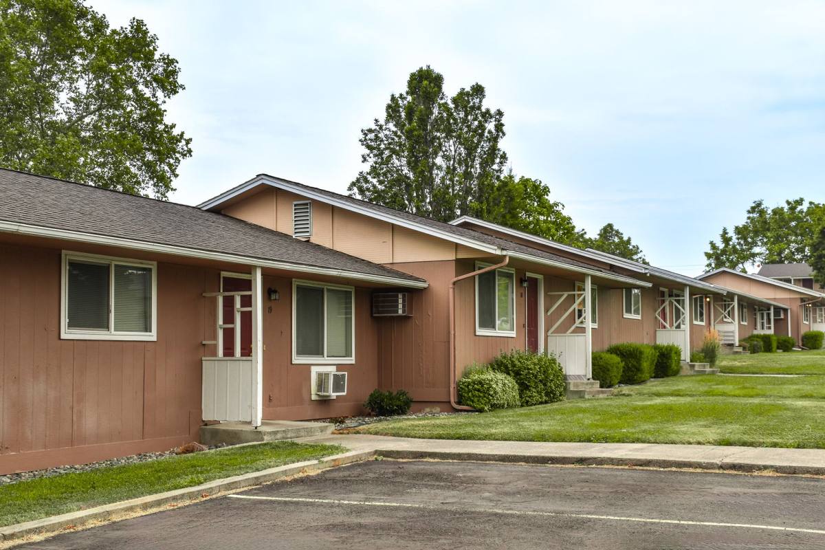 Apartment for rent at 1222 Highland Ave, Clarkston, WA 99403