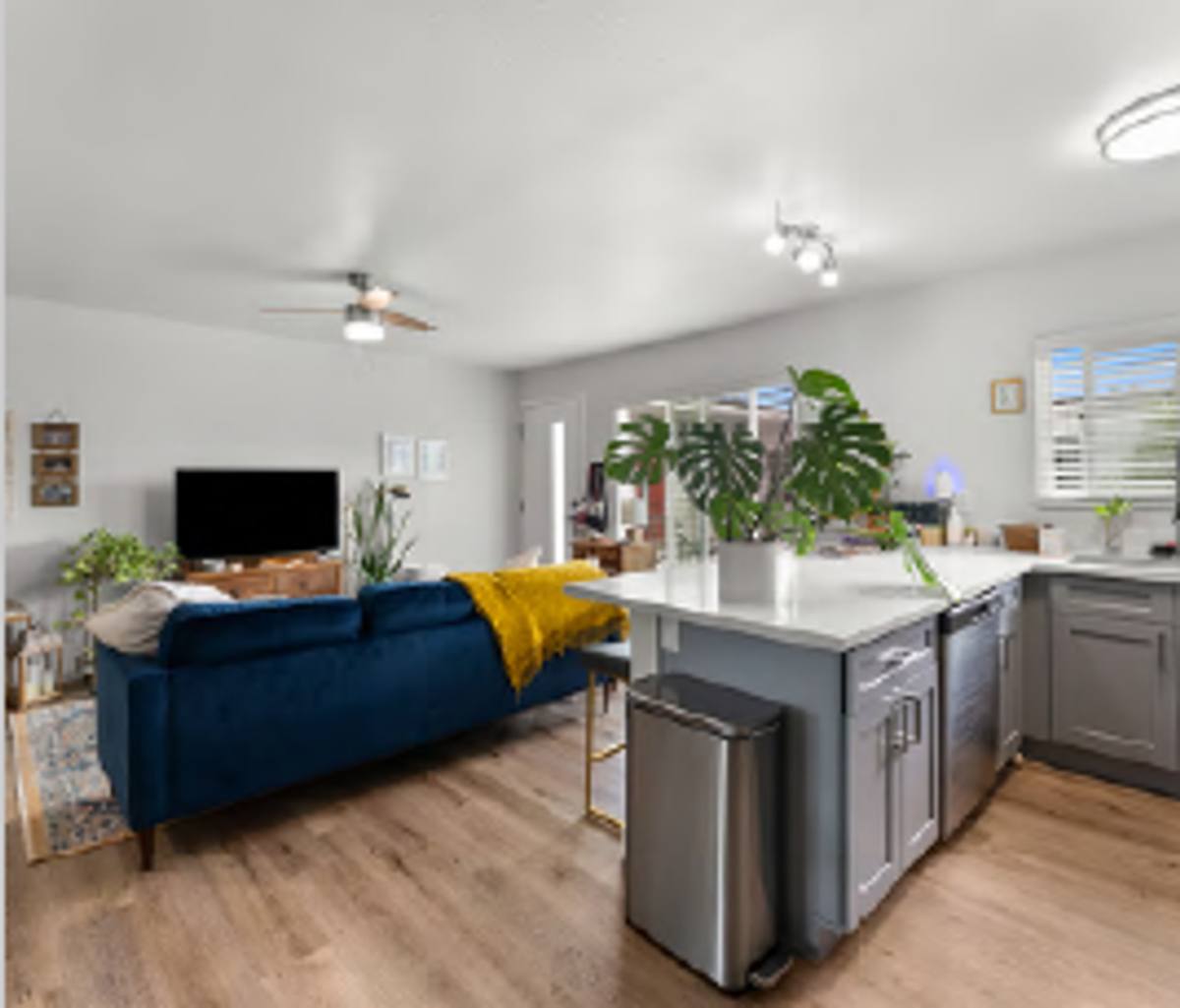 Apartment for rent at 4755 Felton St #8, San Diego, CA 92116