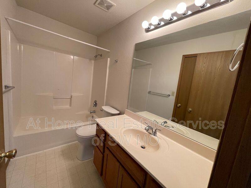 Apartment for rent at 877 N 22nd, Ozark, MO 65721
