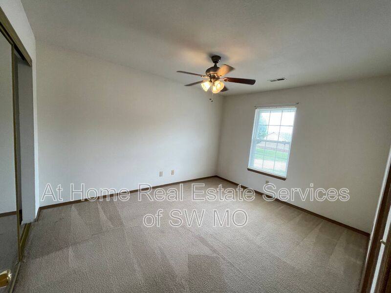 Apartment for rent at 877 N 22nd, Ozark, MO 65721