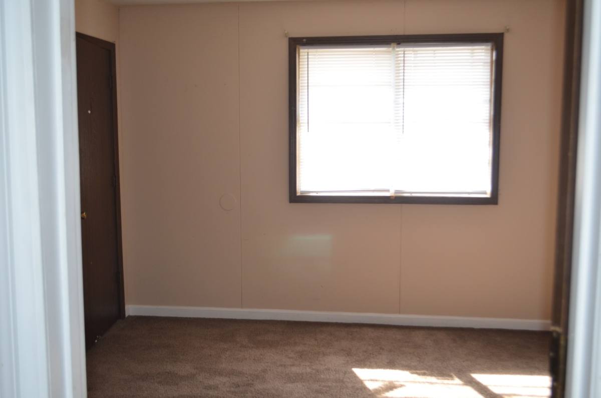 Apartment for rent at 126 Marshall St, Jefferson City, MO 65101