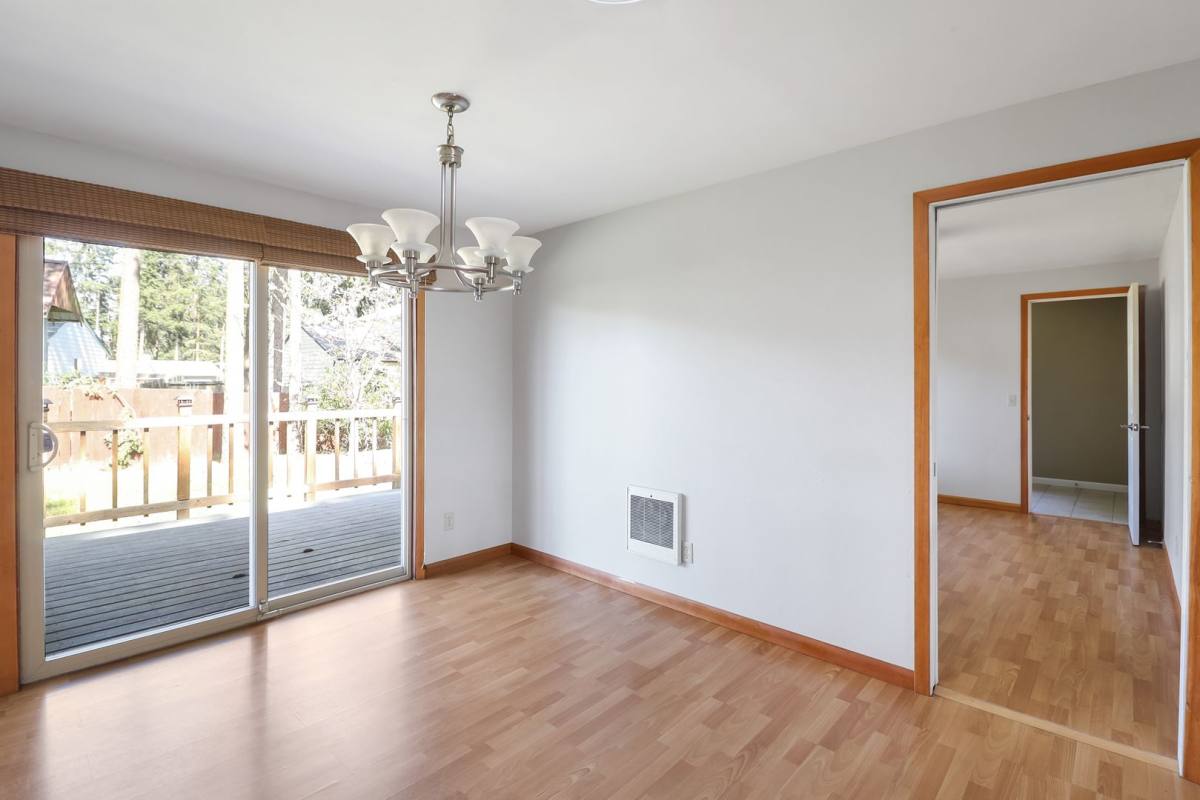 House for rent at 368 NW Columbia Dr, Oak Harbor, WA 98277