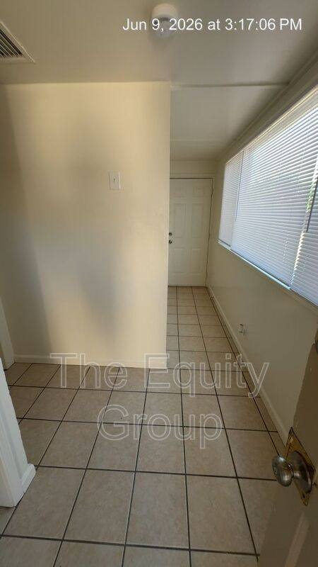 Apartment for rent at 1205 N Willis St #D, Visalia, CA 93291