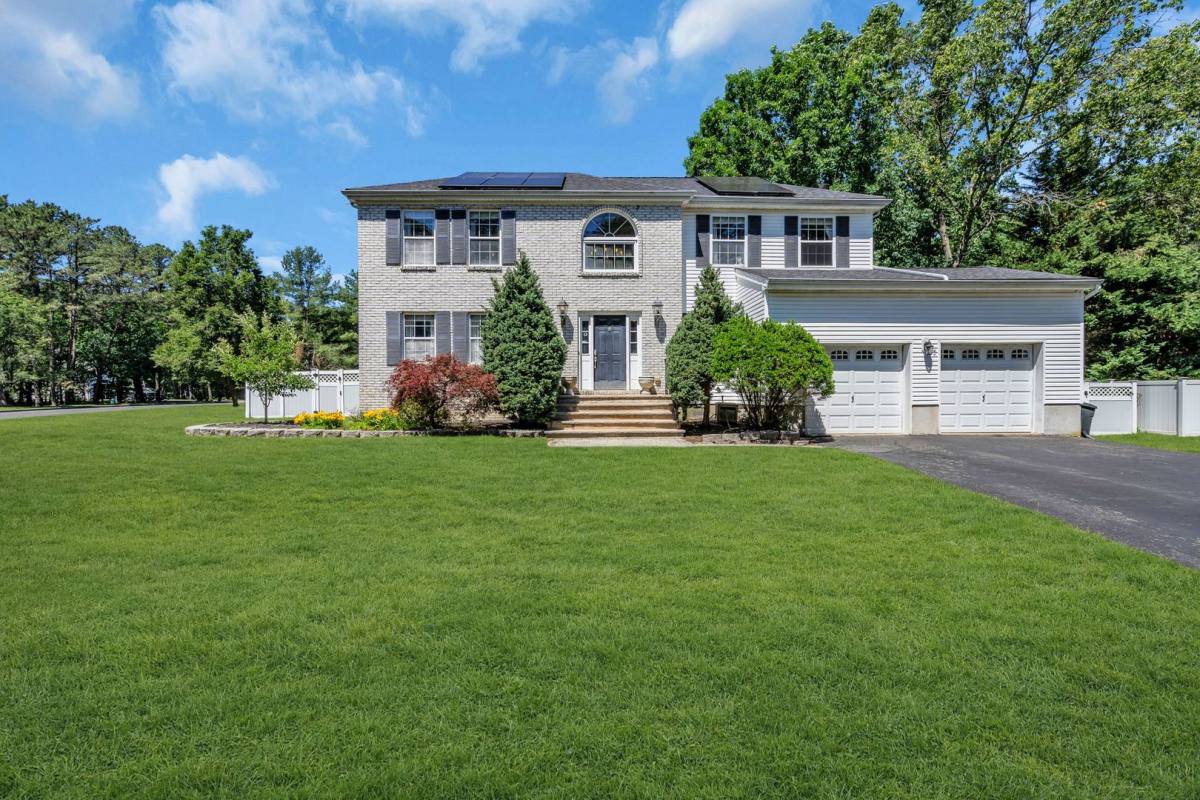 House for rent at 6 Marybeth Court, Jackson, NJ 08527