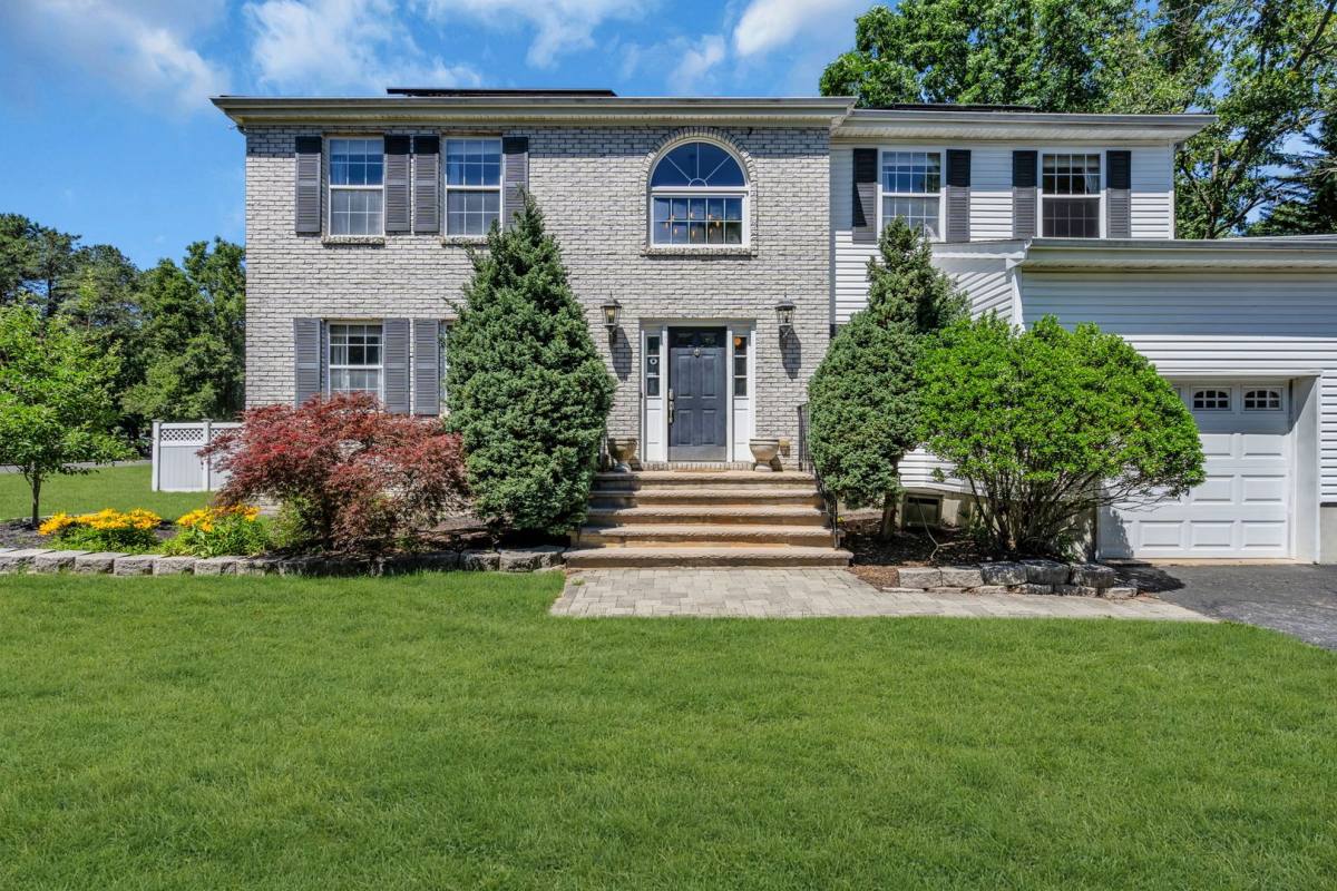 House for rent at 6 Marybeth Court, Jackson, NJ 08527