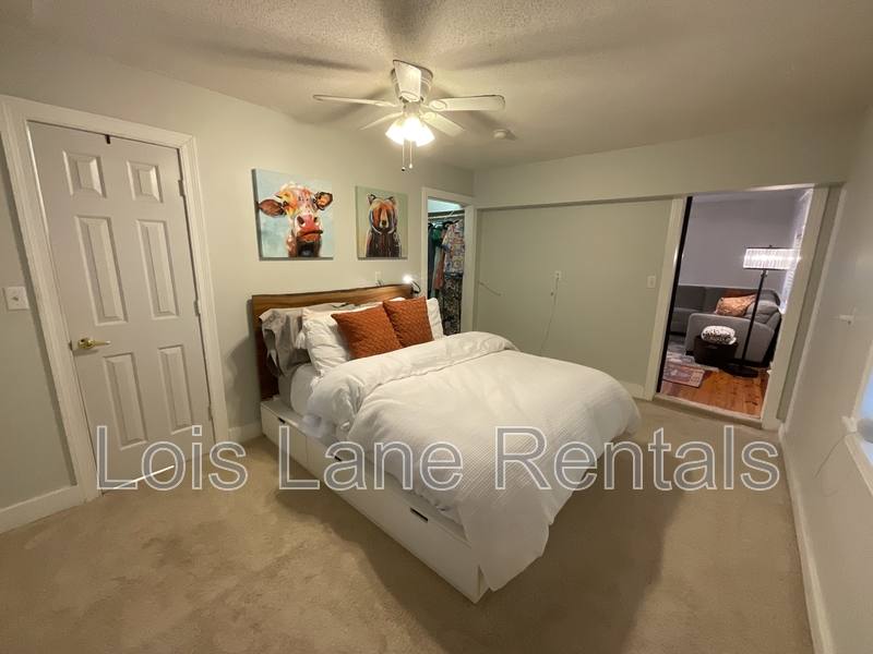Apartment for rent at 49 Charlotte St #B, Charleston, SC 29403
