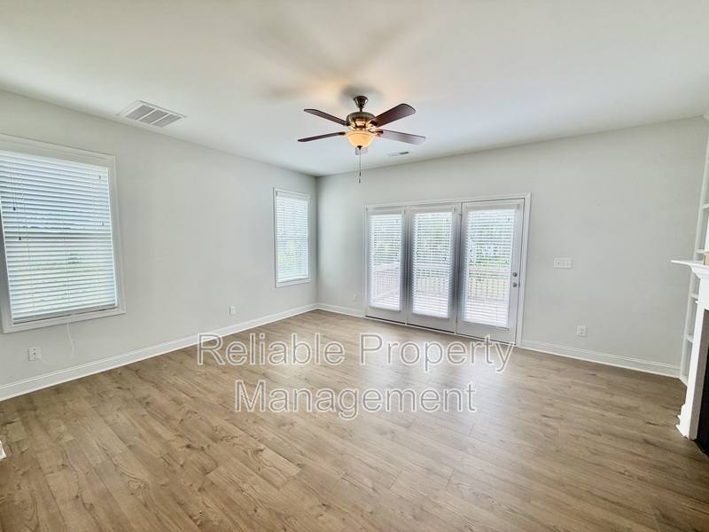 House for rent at 237 Brisbane Dr, Zebulon, NC 27597