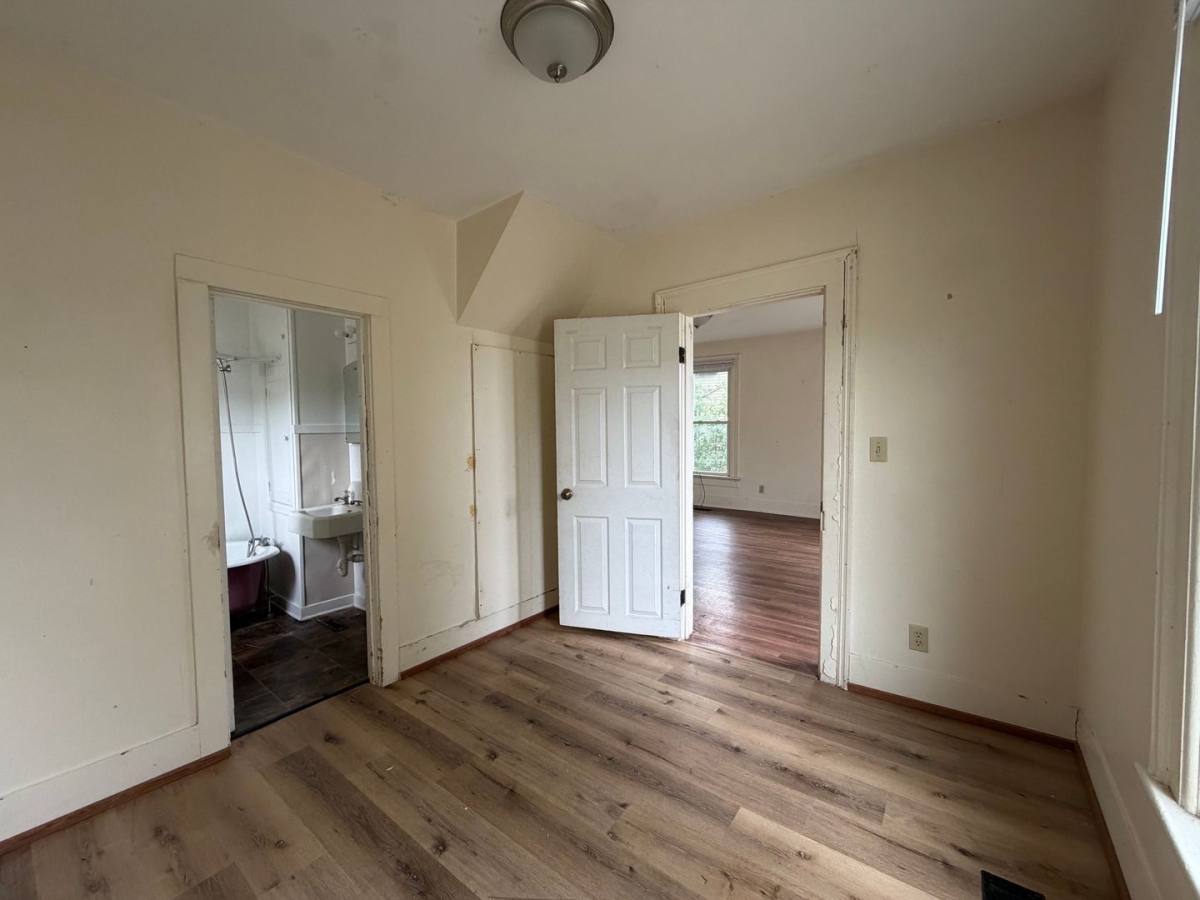 Apartment for rent at 508 Vine St, Eau Claire, WI 54703