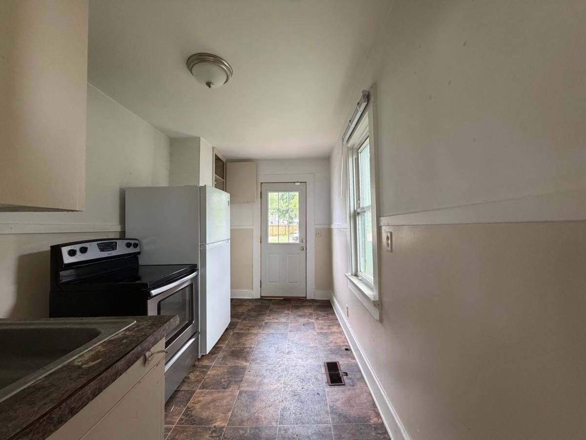 Apartment for rent at 508 Vine St, Eau Claire, WI 54703