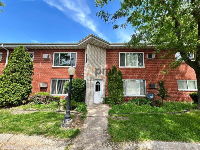 Apartment for rent at 111 Harrington Ave #15, Crown Point, IN 46307