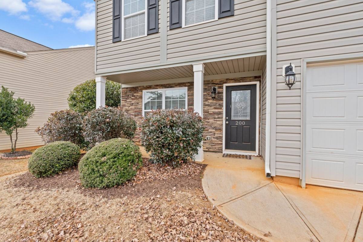 House for rent at 200 Willow Grove Way, Piedmont, SC 29673
