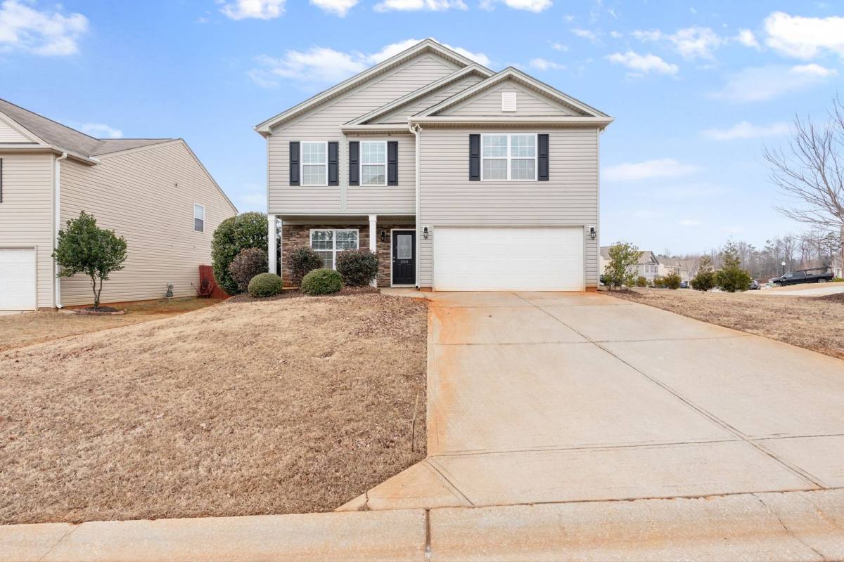 House for rent at 200 Willow Grove Way, Piedmont, SC 29673