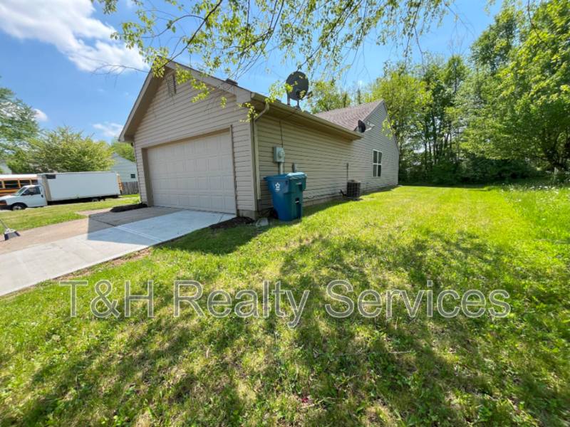 House for rent at 11331 Sweetleaf Dr, Indianapolis, IN 46235