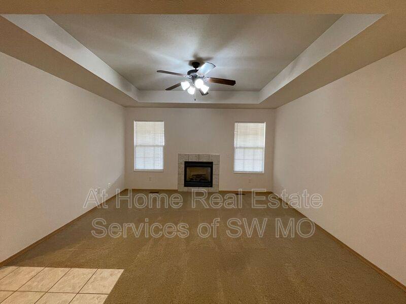 Apartment for rent at 3928 S Jonathan Ave, Springfield, MO 65807