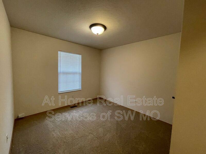 Apartment for rent at 3928 S Jonathan Ave, Springfield, MO 65807