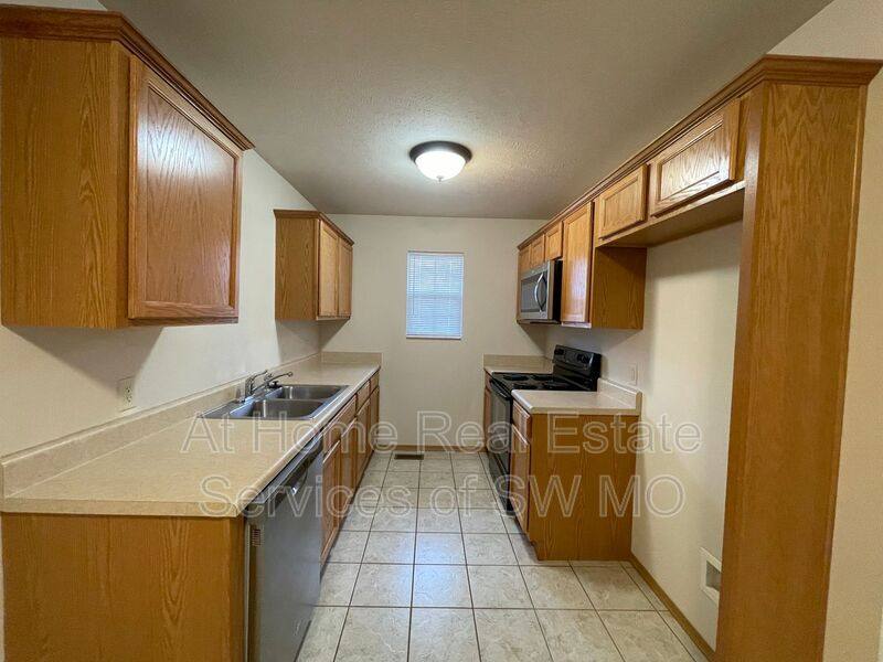 Apartment for rent at 3928 S Jonathan Ave, Springfield, MO 65807