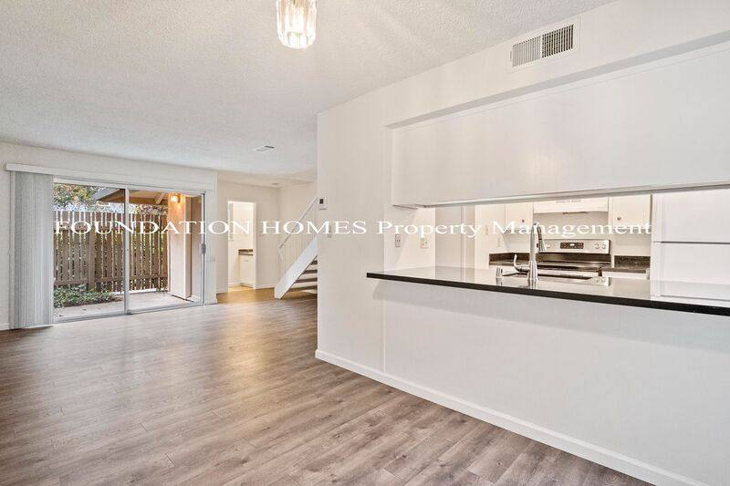 Townhouse for rent at 67 Roundtree Blvd, San Rafael, CA 94903