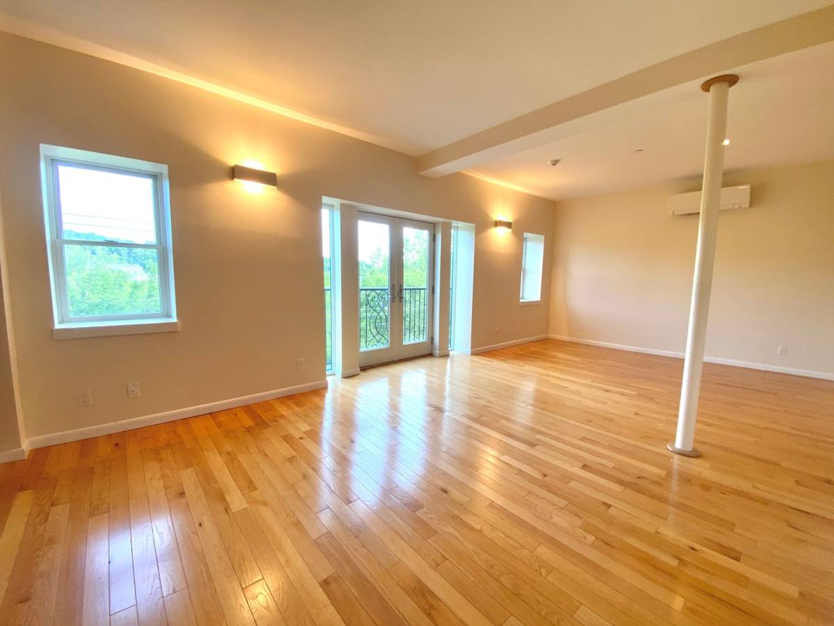 Apartment for rent at 111 Abeel St, Kingston, NY 12401