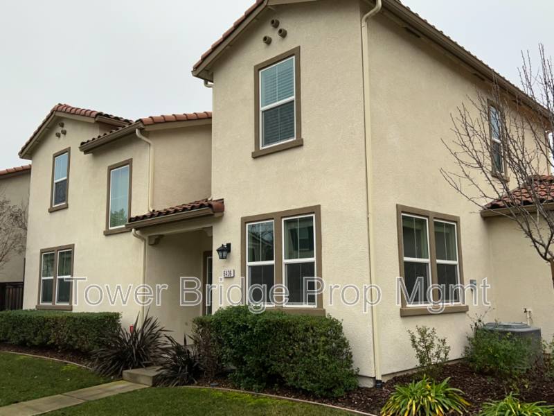 House for rent at 6436 Brando Loop, Fair Oaks, CA 95628