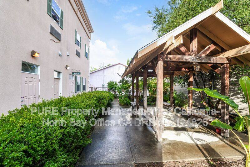 Apartment for rent at 154 Railroad Ave #F, Cloverdale, CA 95425