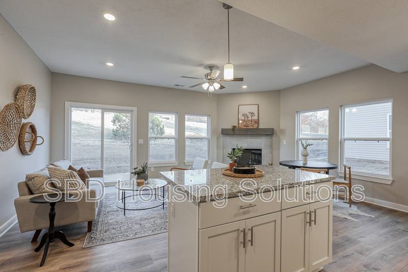 Townhouse for rent at 2913 S Harvard Ave #D, Independence, MO 64052