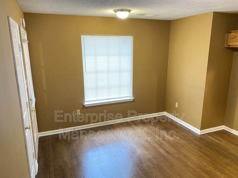 House for rent at 6496 Amberwood Cove, Memphis, TN 38141