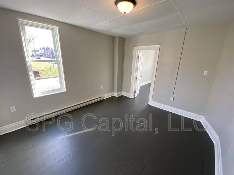 Apartment for rent at 637 York St #- 1st, York, PA 17403
