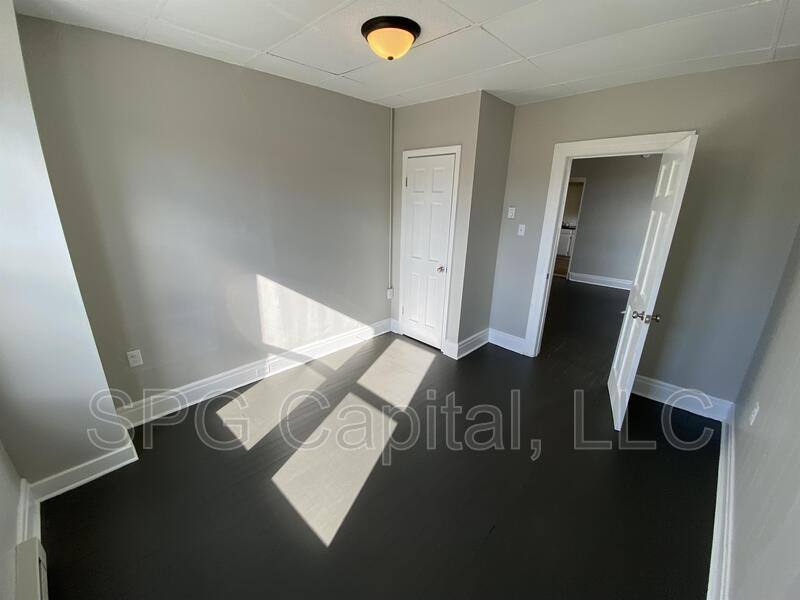 Apartment for rent at 637 York St #- 1st, York, PA 17403