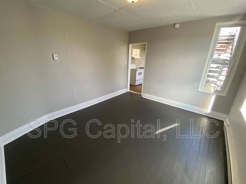 Apartment for rent at 637 York St #- 1st, York, PA 17403
