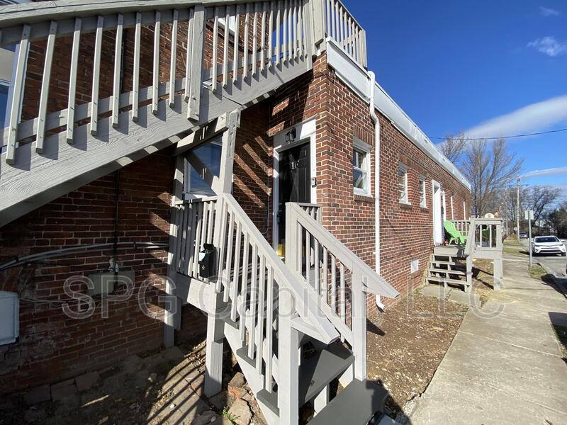 Apartment for rent at 637 York St #- 1st, York, PA 17403