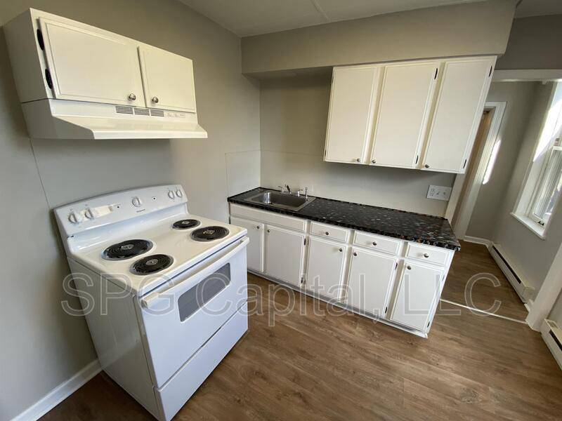 Apartment for rent at 637 York St #- 1st, York, PA 17403