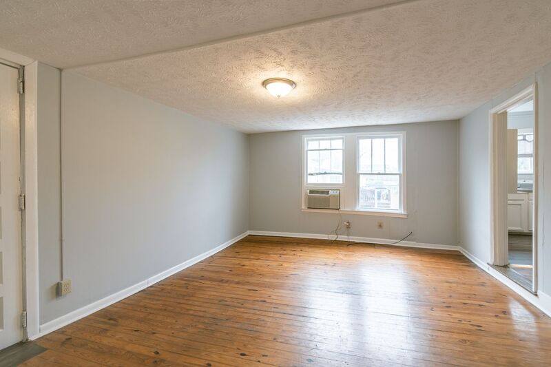 Apartment for rent at 706 Chickamauga Ave #4, Knoxville, TN 37917