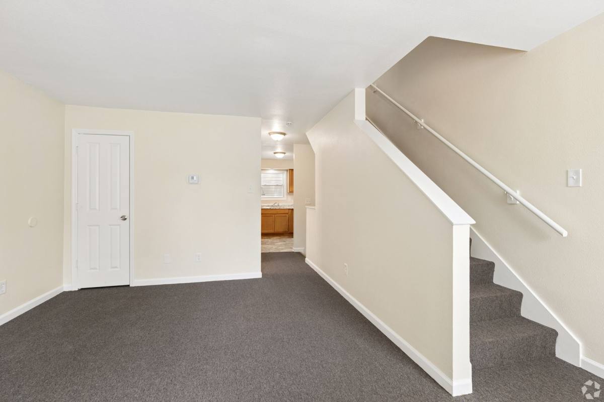 Townhouse for rent at 2002 E Obear Ave, Saint Louis, MO 63107