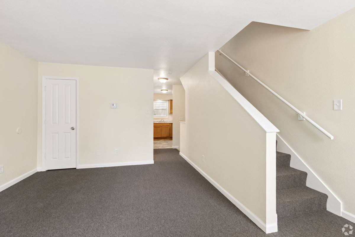 Townhouse for rent at 2002 E Obear Ave, Saint Louis, MO 63107