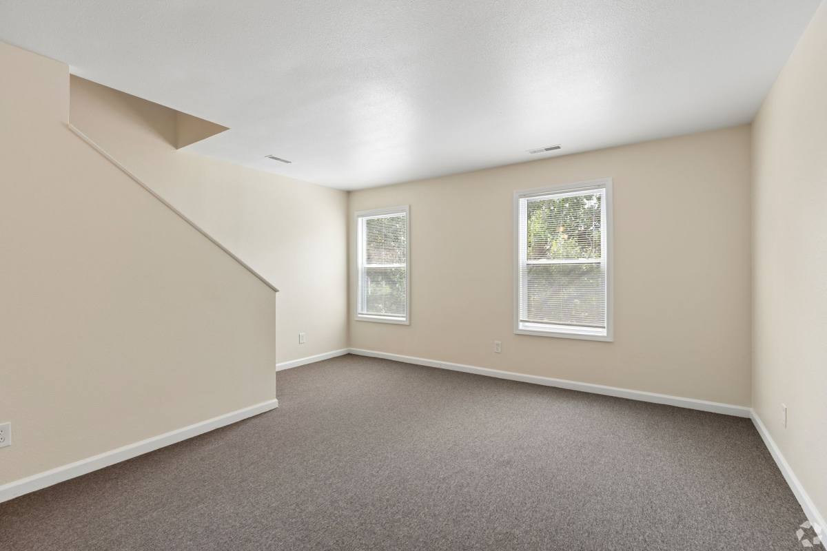 Townhouse for rent at 2002 E Obear Ave, Saint Louis, MO 63107