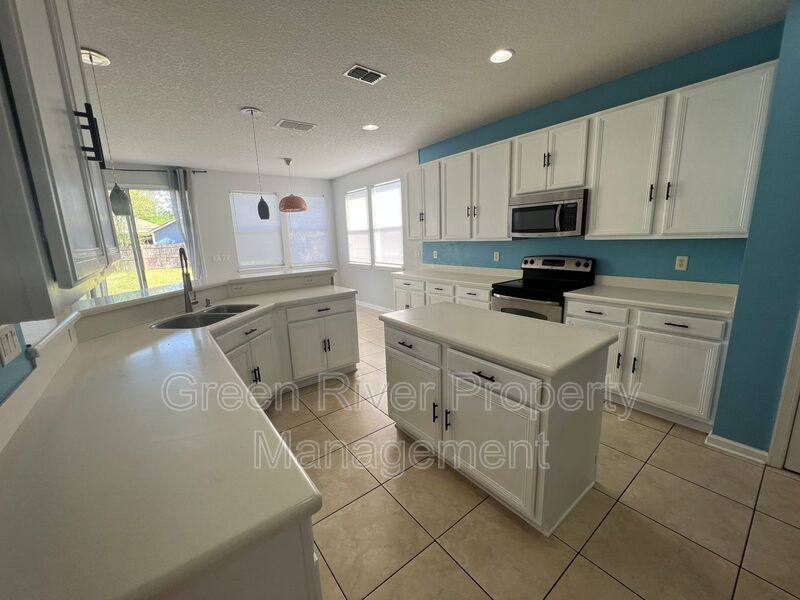House for rent at 3865 Ringneck Dr, Jacksonville, FL 32226