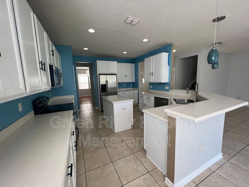 House for rent at 3865 Ringneck Dr, Jacksonville, FL 32226