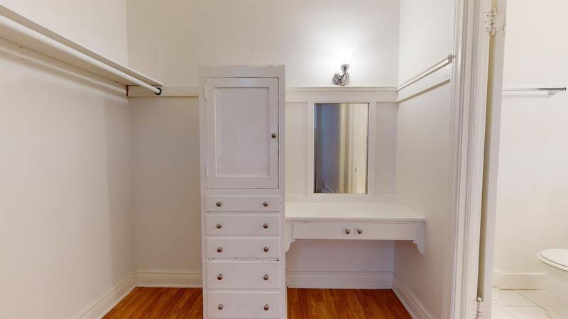 Apartment for rent at 21 Westminster Ave #107, Venice, CA 90291