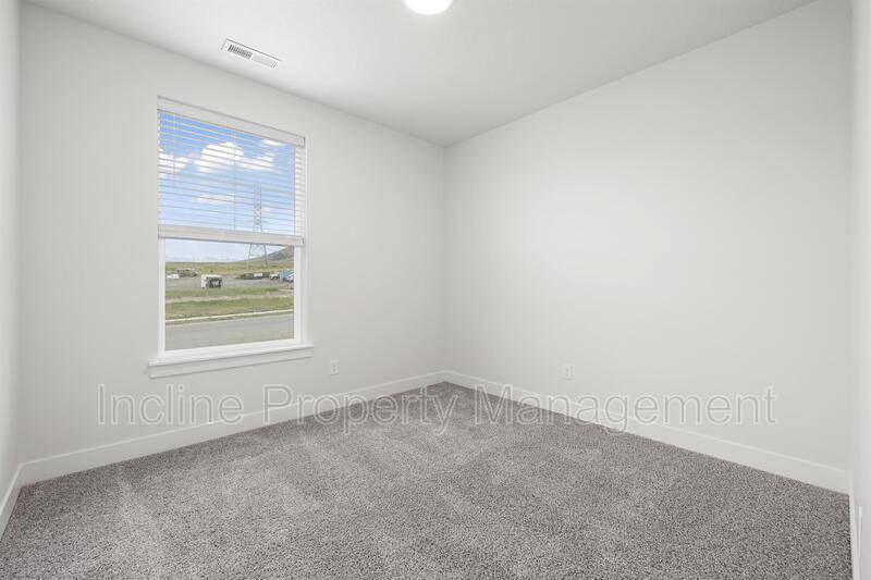 Condo for rent at 1787 N Festive Way #B202, Saratoga Springs, UT 84045