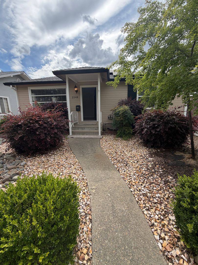 House for rent at 2548 52nd St, Sacramento, CA 95817